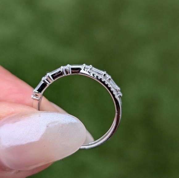 18K White Gold Baguette and Round Diamond Cross X Ring Band - Picture 3 of 9